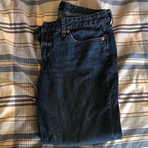 GAP denim Sexy Boyfriend Capris